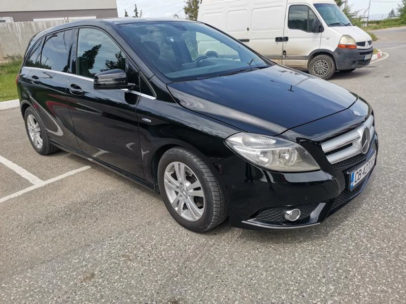 Mercedes-Benz B 180 CDI 6 скорости , снимка 8 - Автомобили и джипове - 47712015