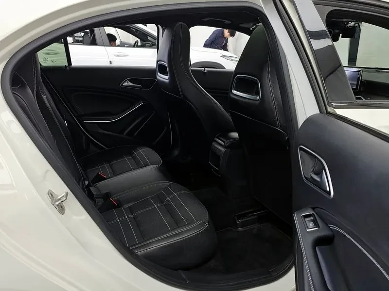 Mercedes-Benz A 200 2.0, снимка 12 - Автомобили и джипове - 54279057