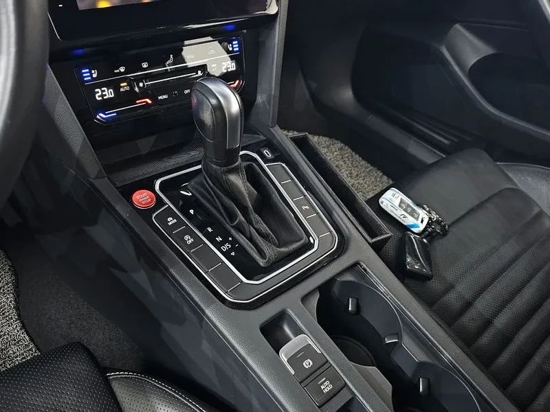 VW Passat GT 20TDI PRESTIGE, снимка 9 - Автомобили и джипове - 55562108