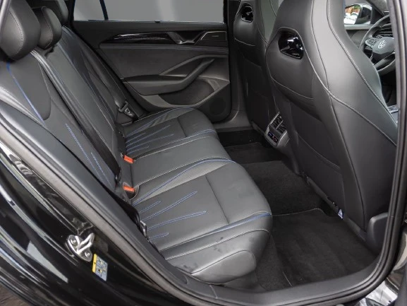 VW Passat Variant 2.0 TSI 4Motion = R-Line = �������� | Mobile.bg � ����������� 9