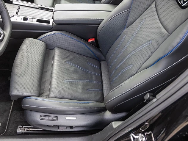 VW Passat Variant 2.0 TSI 4Motion = R-Line = �������� | Mobile.bg � ����������� 5