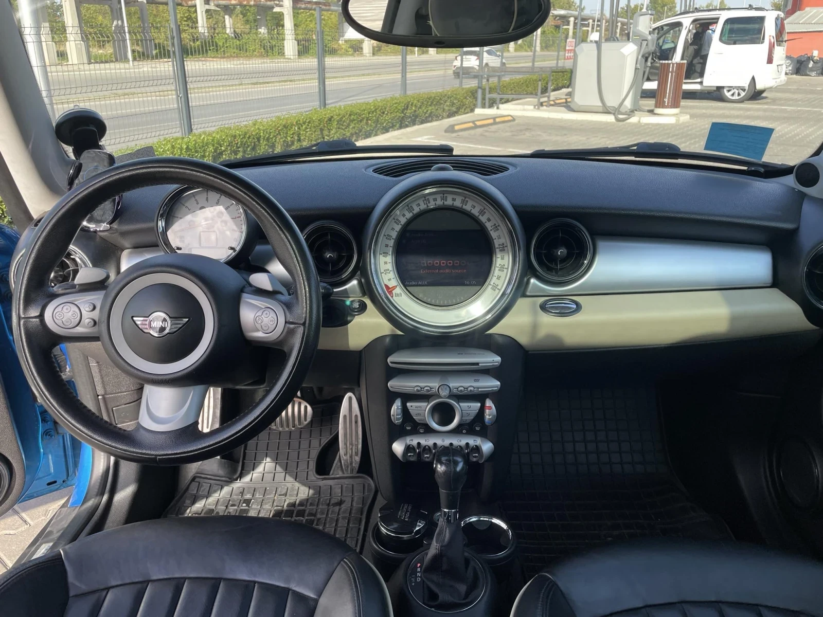 Mini Cooper s 175 к.с., 1.6, Automatic, Панорама - изображение 10