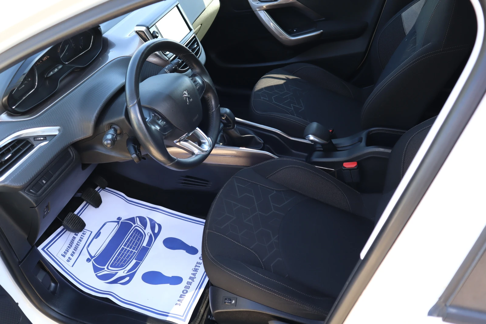 Peugeot 2008 1.4HDI  - изображение 6