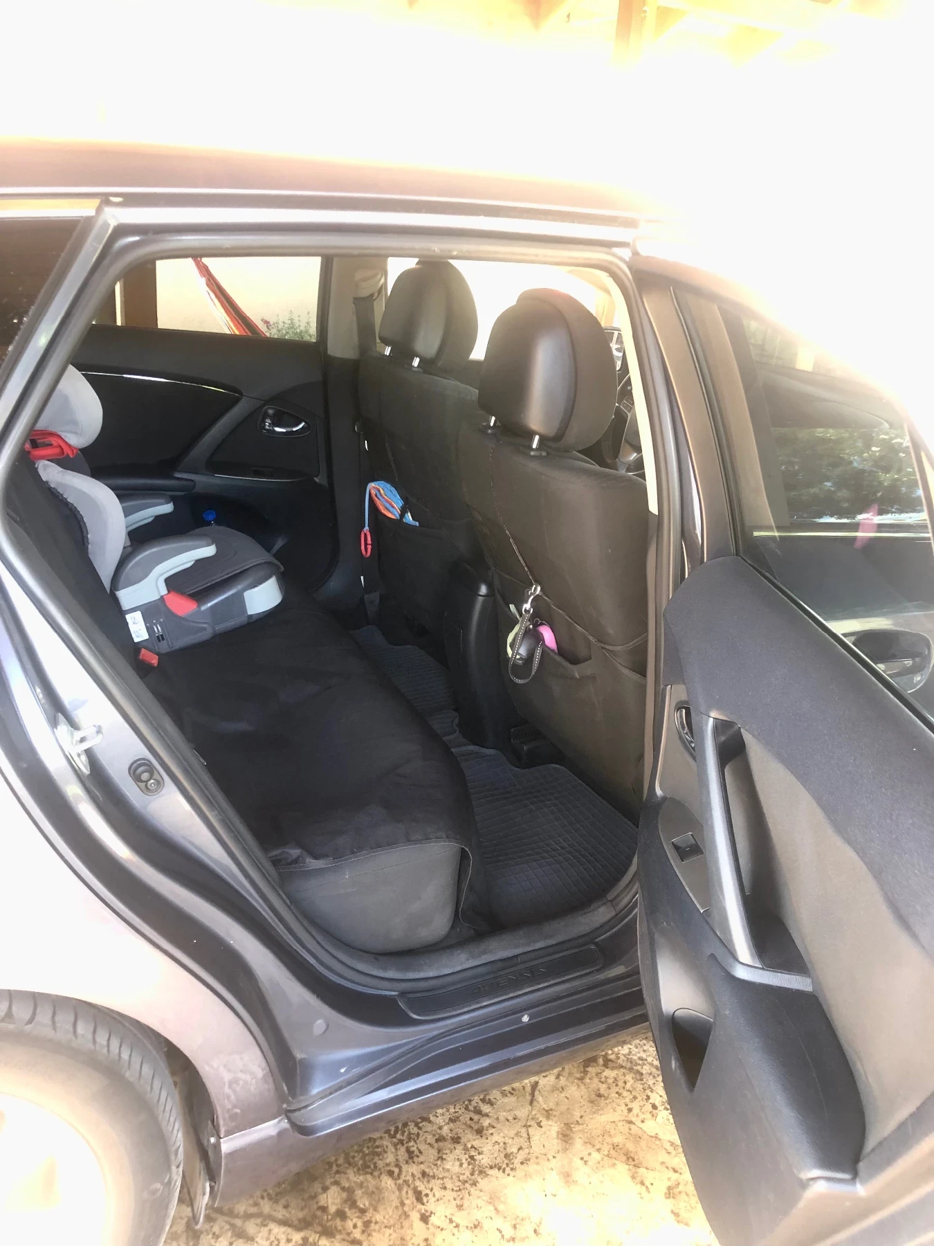 Toyota Avensis  - изображение 9