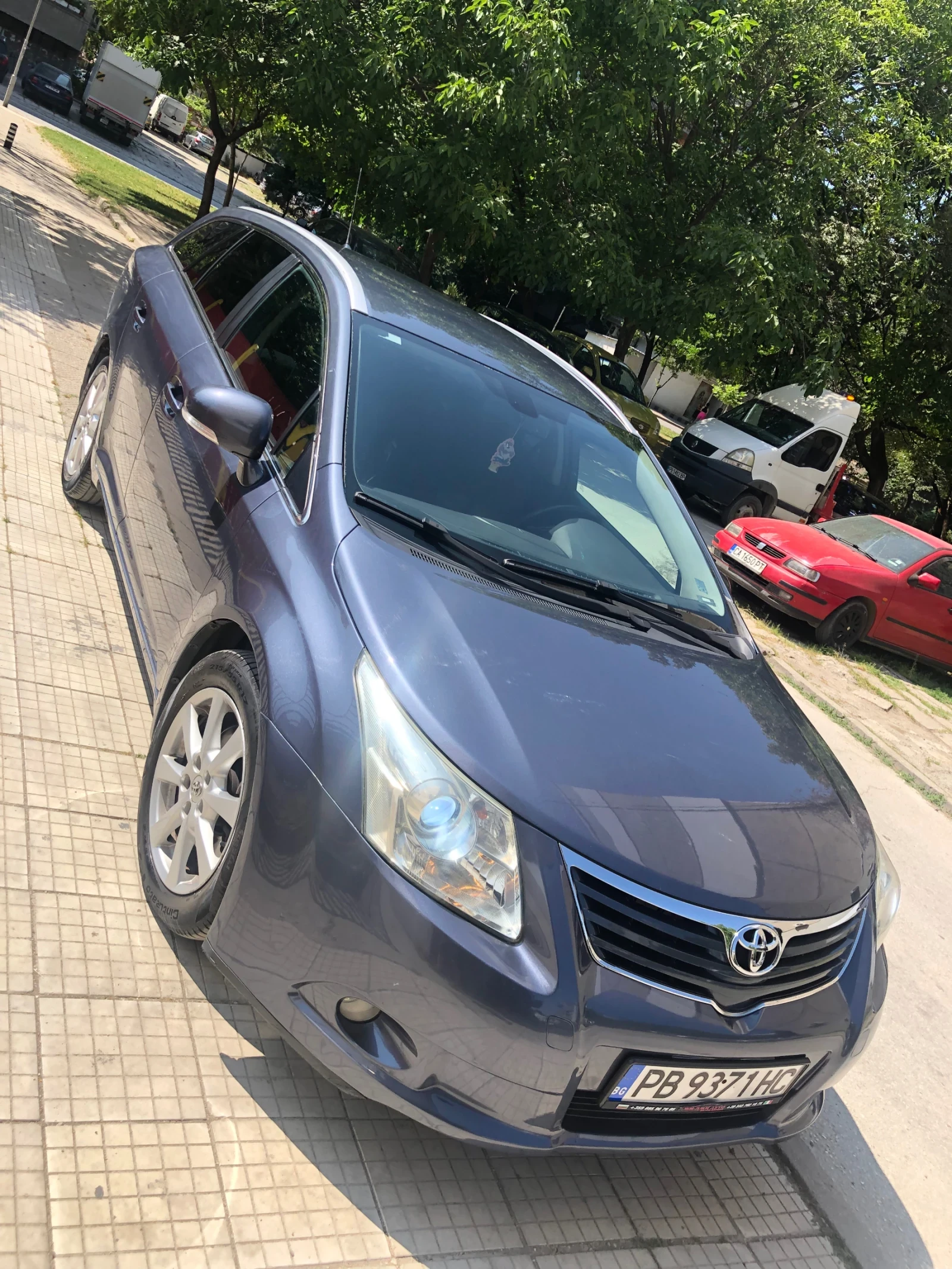 Toyota Avensis  - изображение 2