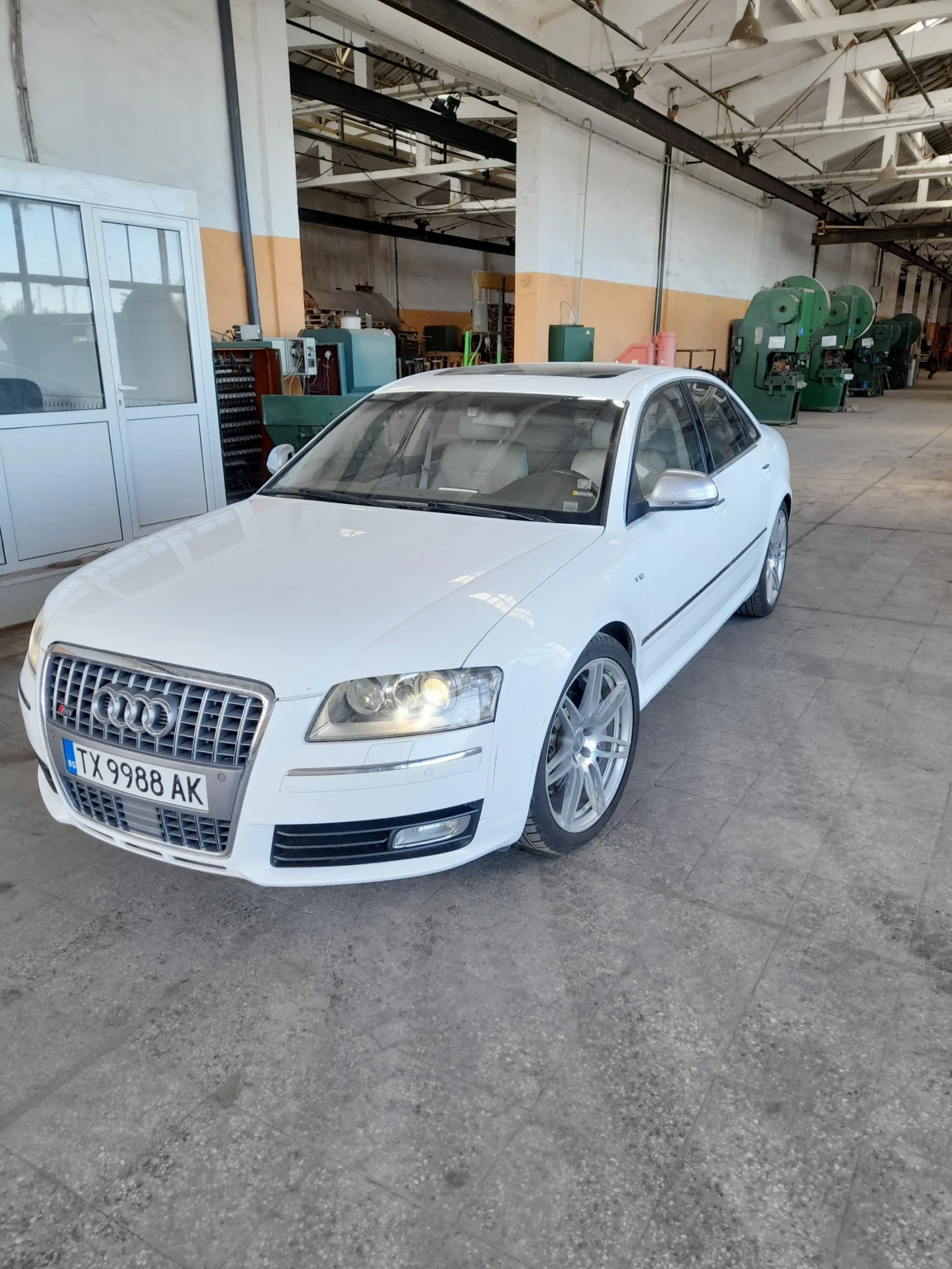 Audi S8  - изображение 4