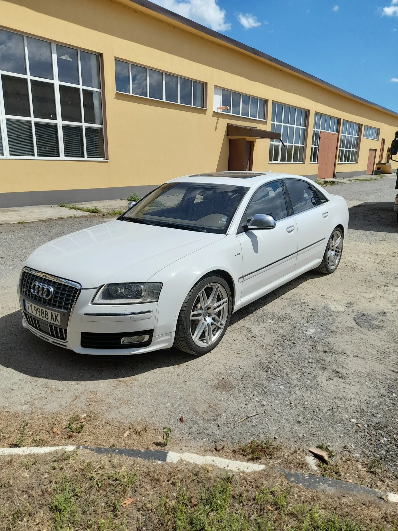 Audi S8 | Mobile.bg   1