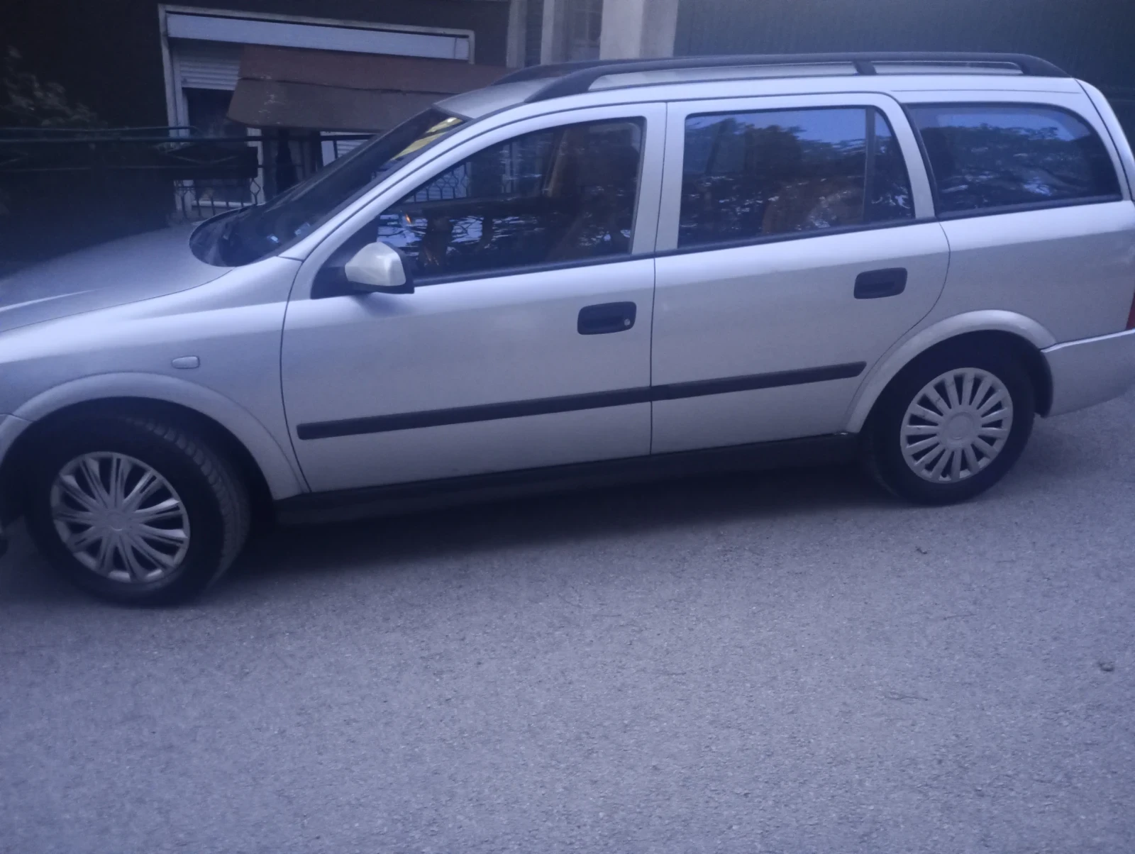 Opel Astra 1.8i - изображение 2