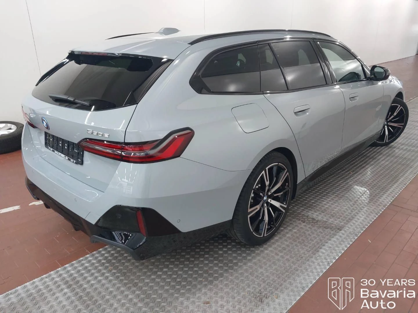 BMW 530 e xDrive Touring M Sport Paket Steptronic | Mobile.bg   3