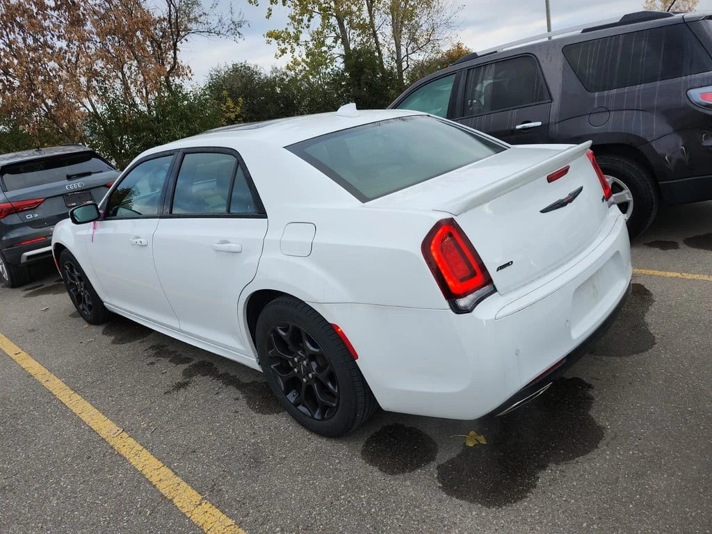 Chrysler 300c * 300S * CARFAX *  - изображение 4