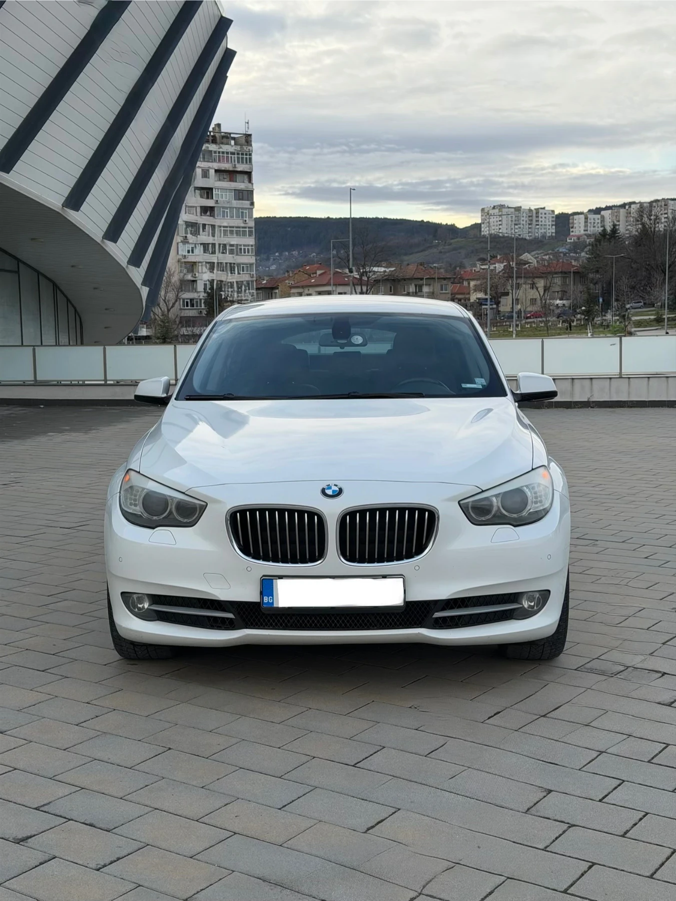 BMW 5 Gran Turismo 3.0D Xdrive| въздушни възглавници - изображение 2