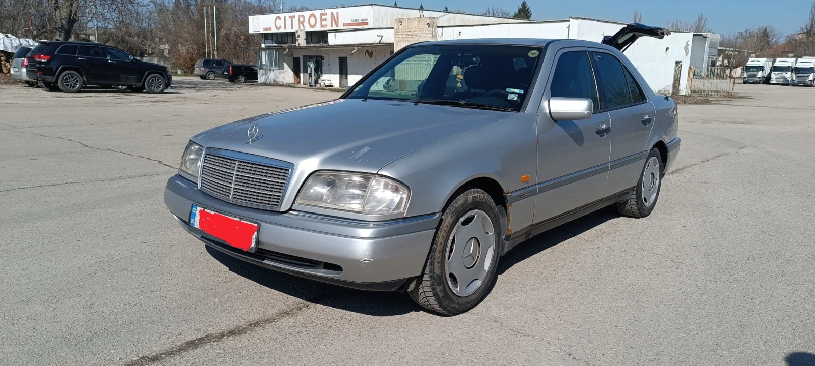 Mercedes-Benz C 200, снимка 2 - Автомобили и джипове - 53771170