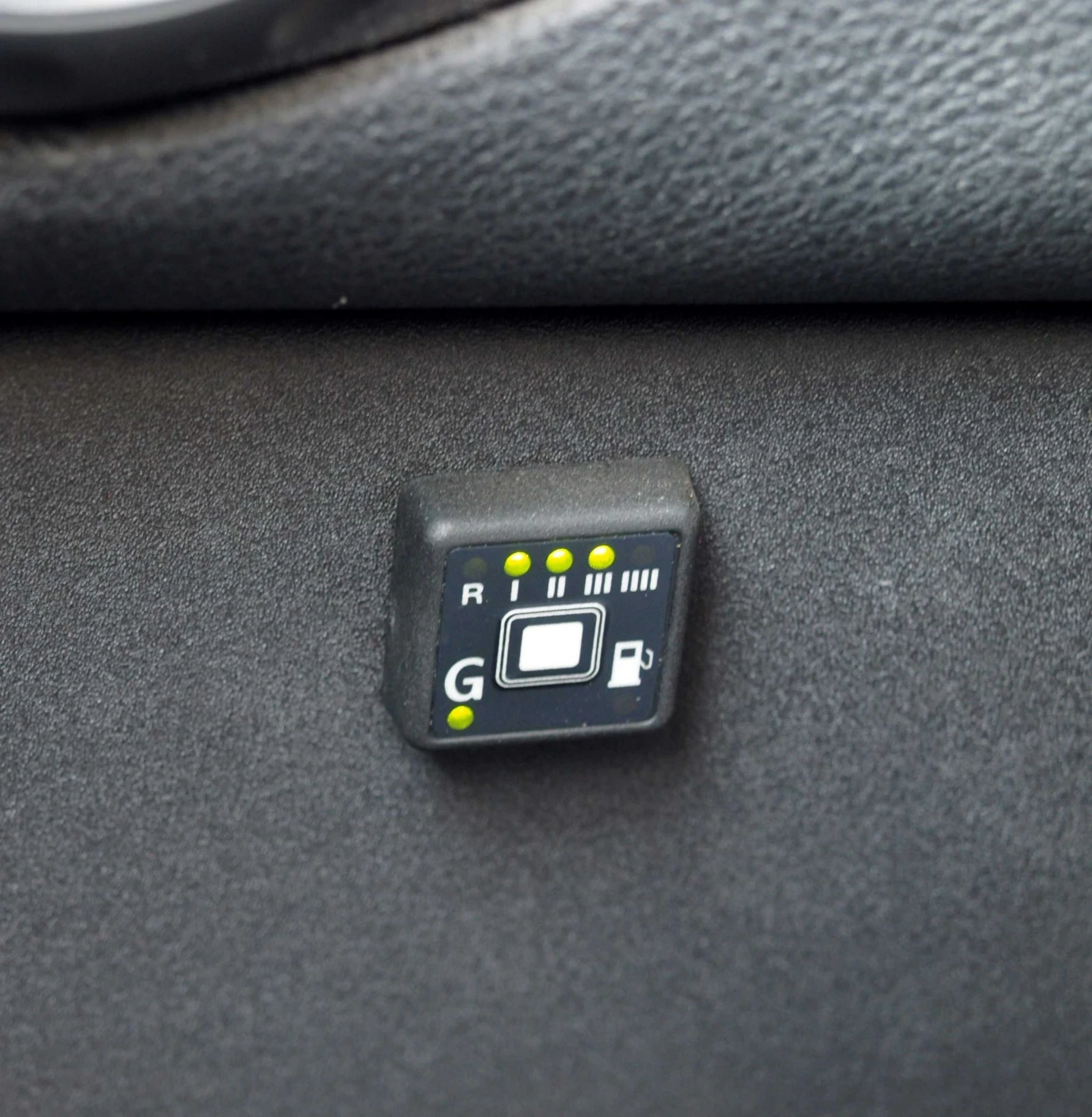 Alfa Romeo 147 1.6i , снимка 12 - Автомобили и джипове - 53991048