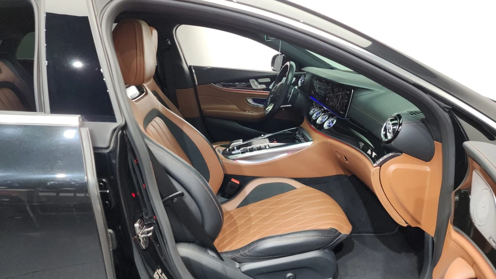 Mercedes-Benz GT 43 AMG, снимка 10 - Автомобили и джипове - 54239275