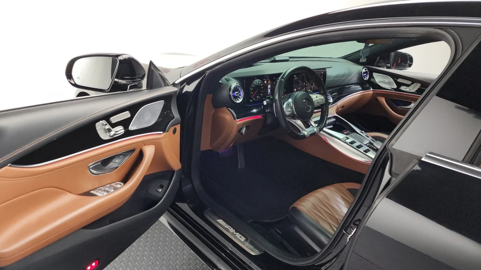 Mercedes-Benz GT 43 AMG, снимка 9 - Автомобили и джипове - 54239275