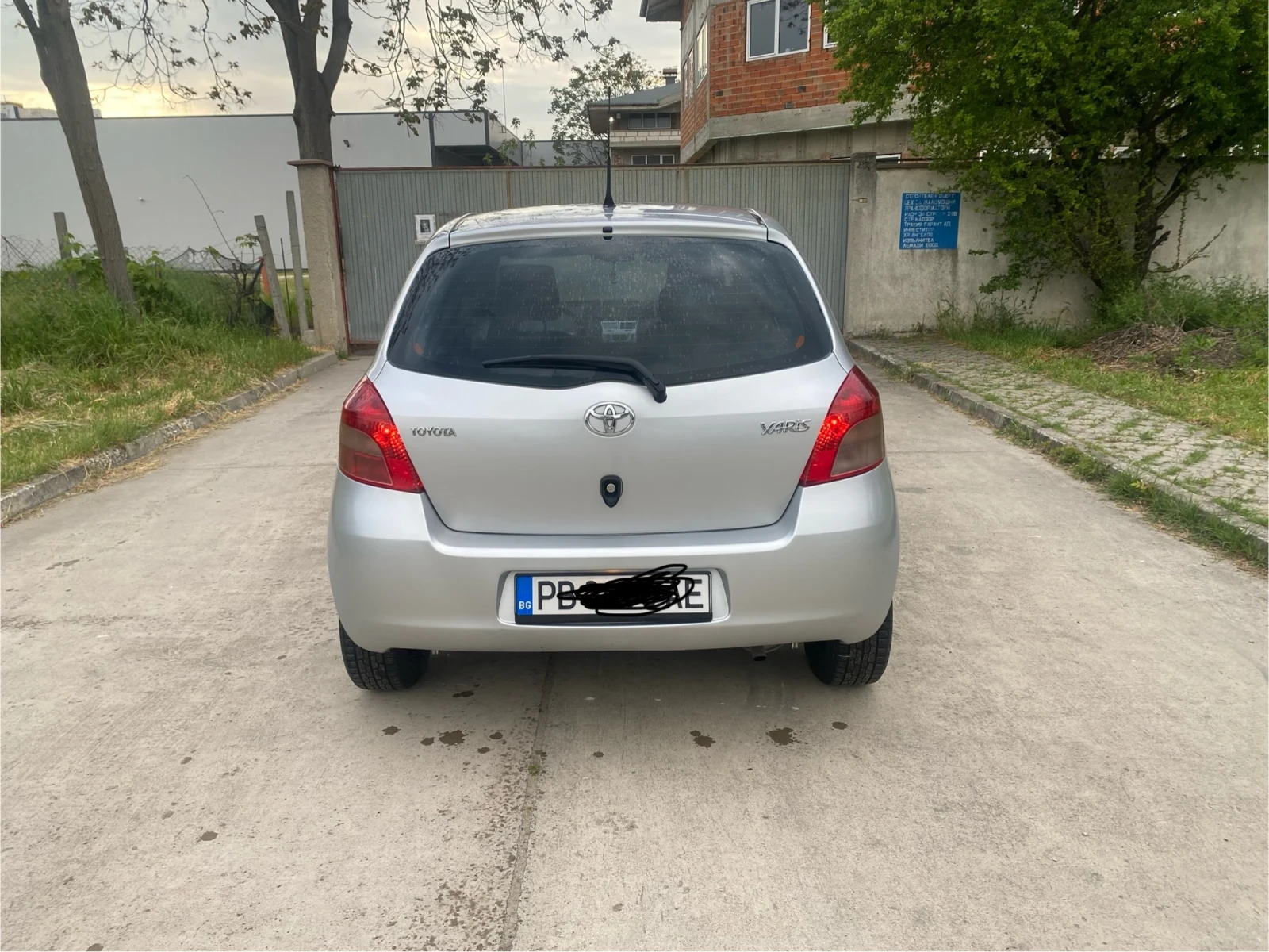 Toyota Yaris, снимка 5 - Автомобили и джипове - 54349607