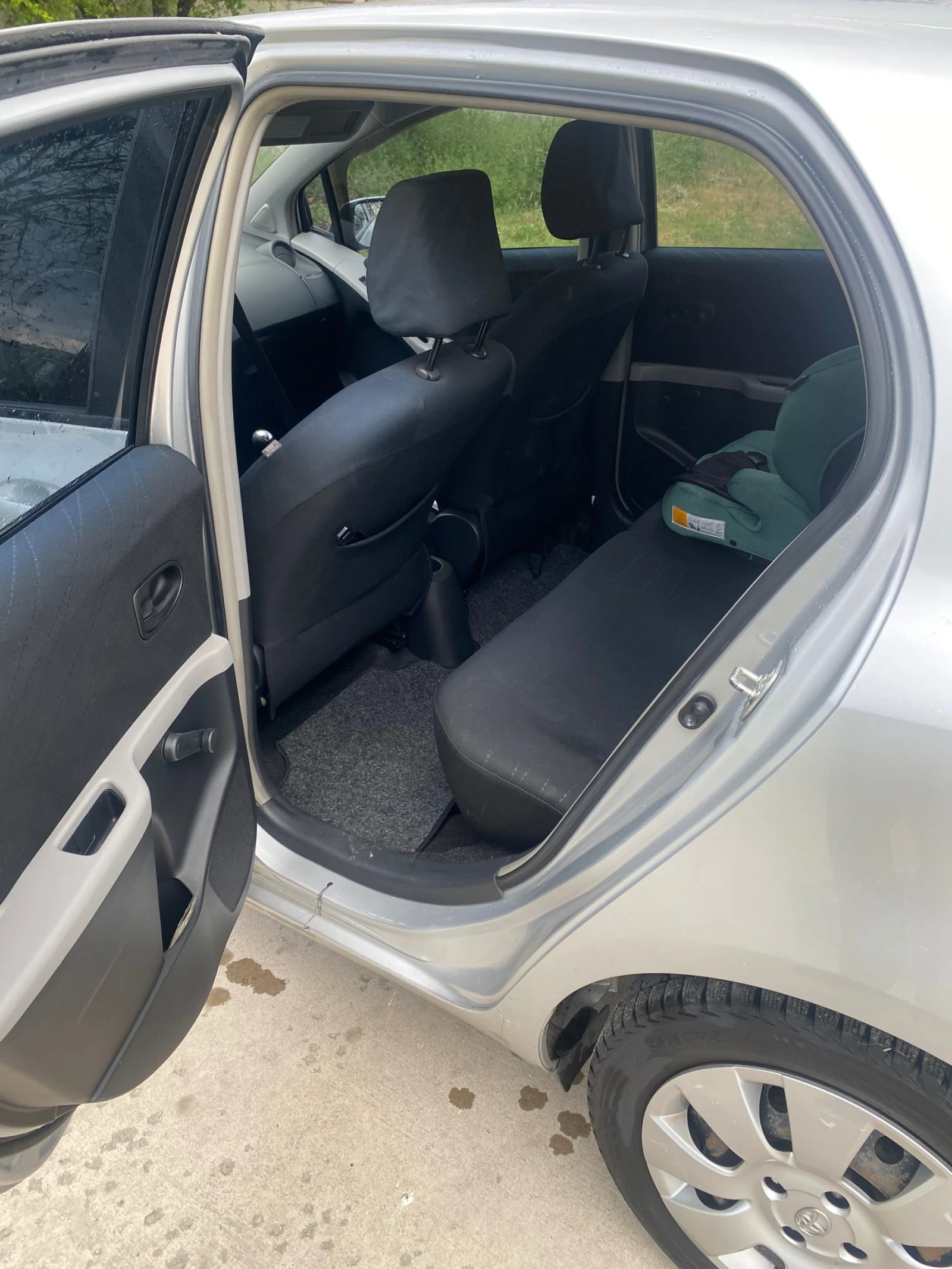 Toyota Yaris, снимка 9 - Автомобили и джипове - 54349607