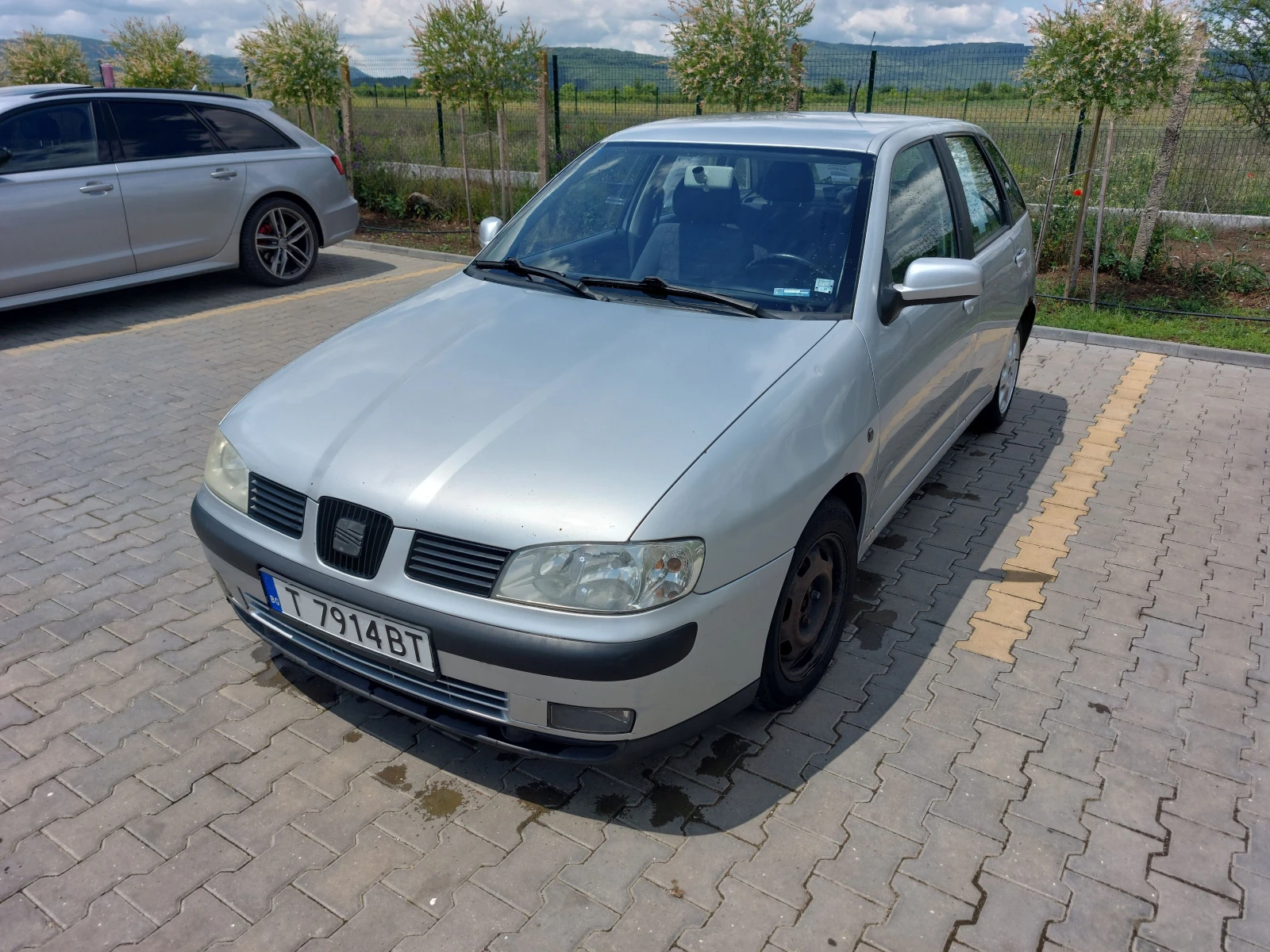 Seat Ibiza MPI, снимка 2 - Автомобили и джипове - 55184033