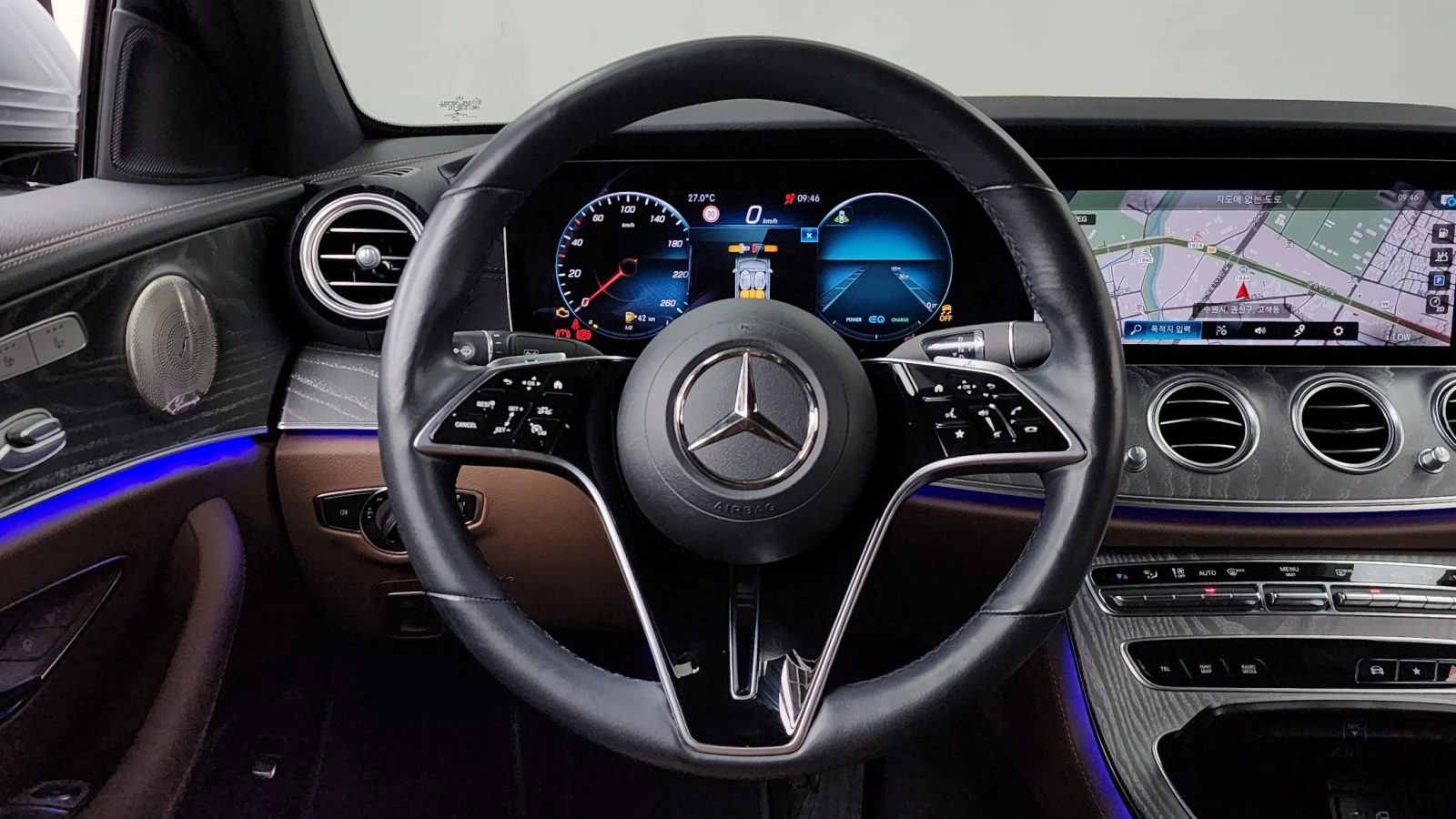 Mercedes-Benz E 350 4MATIC Avantgarde, снимка 9 - Автомобили и джипове - 55421602