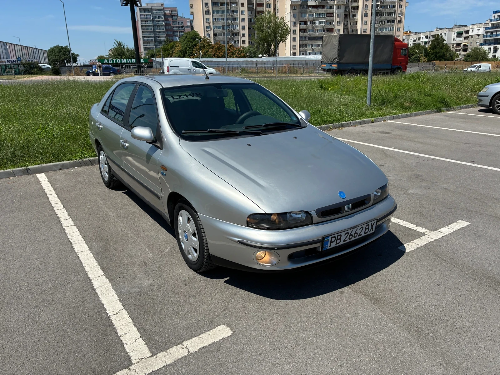 Fiat Marea 1.6 БЕНЗИН 4ВРАТИ КЛИМАТИК РЕГИСТРИРАНА ОБСЛУЖЕНА, снимка 6 - Автомобили и джипове - 55629807