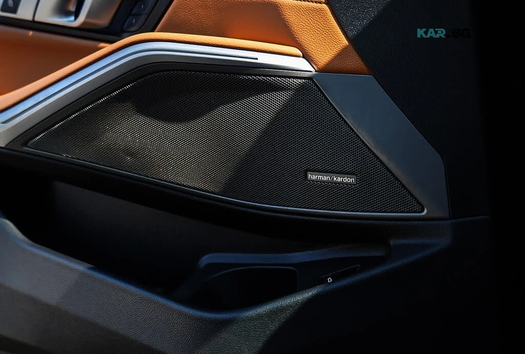 BMW 330 xDrive * Harman Kardon * АвтоКредит * (ЦЕНА ДО БГ), снимка 8 - Автомобили и джипове - 55973323