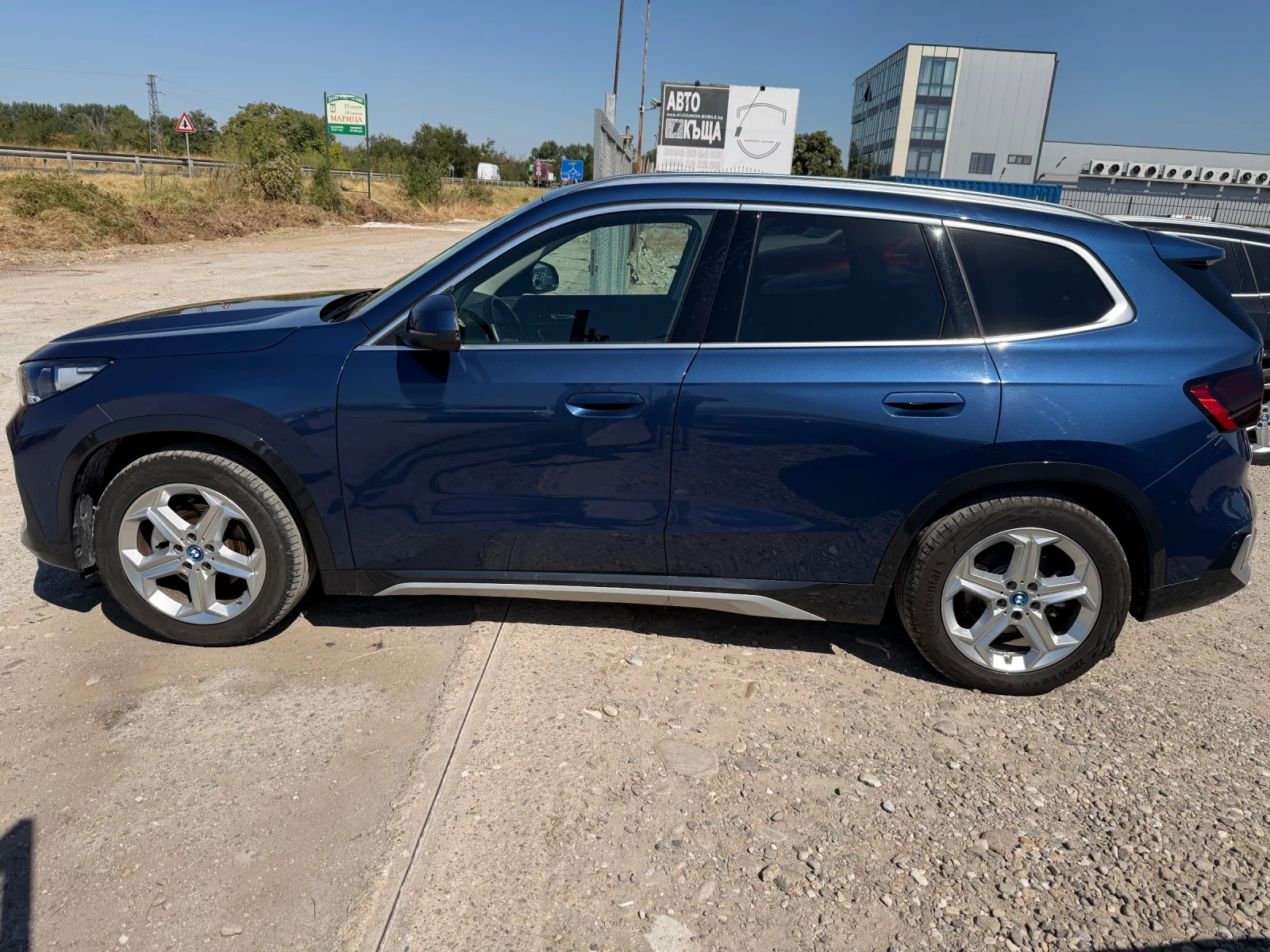 BMW iX1 eDrive20 * ГАРАНЦИЯ!!!* xLine* LED* Facelift* , снимка 8 - Автомобили и джипове - 55997782