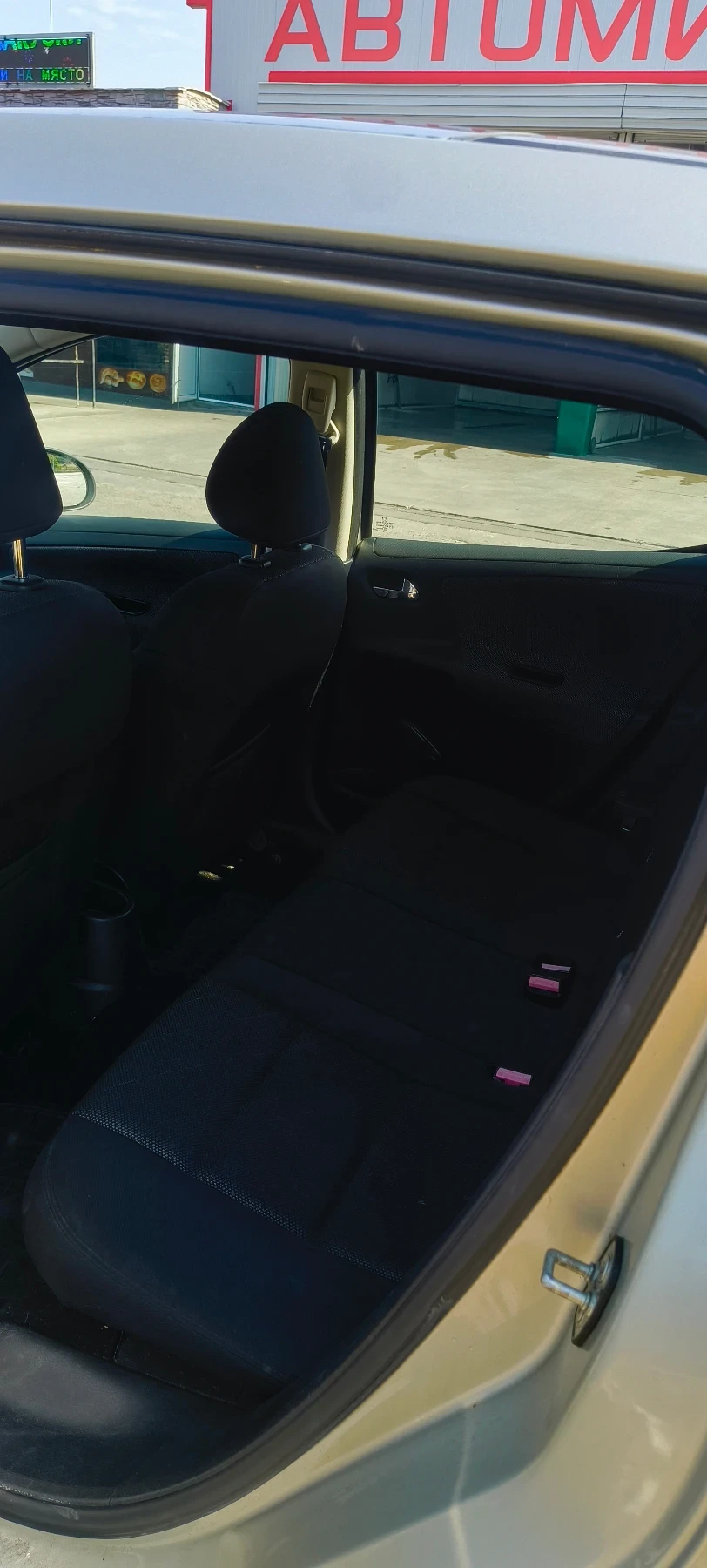 Peugeot 207 SW, снимка 12 - Автомобили и джипове - 56137324