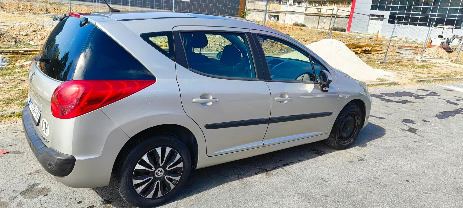 Peugeot 207 SW, снимка 4 - Автомобили и джипове - 56137324