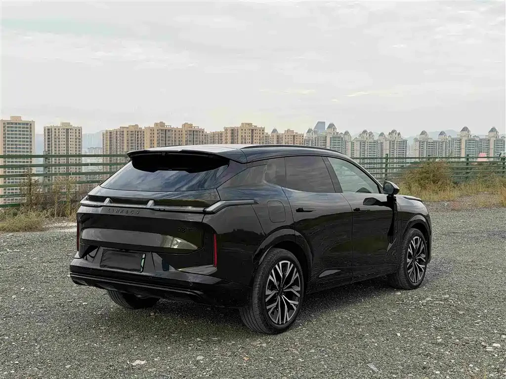 LynkCo 08 EM-P 2026 Model Base Trim, снимка 2 - Автомобили и джипове - 56678135