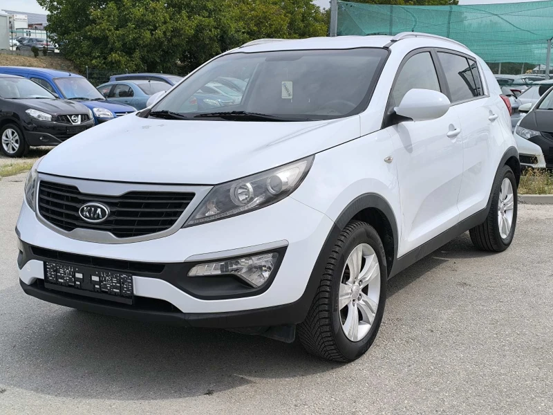 Kia Sportage, снимка 2 - Автомобили и джипове - 46879525