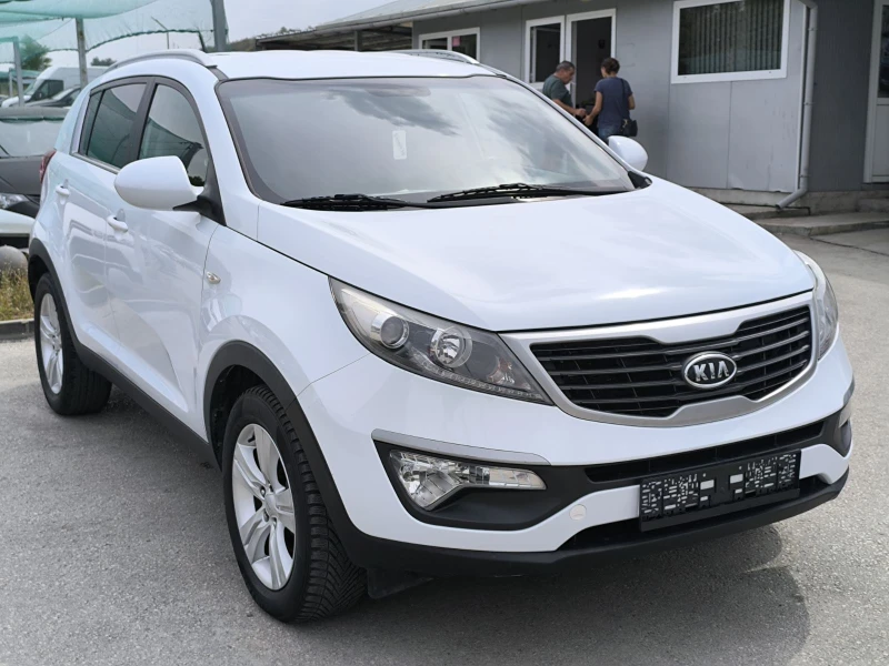 Kia Sportage, снимка 3 - Автомобили и джипове - 46879525