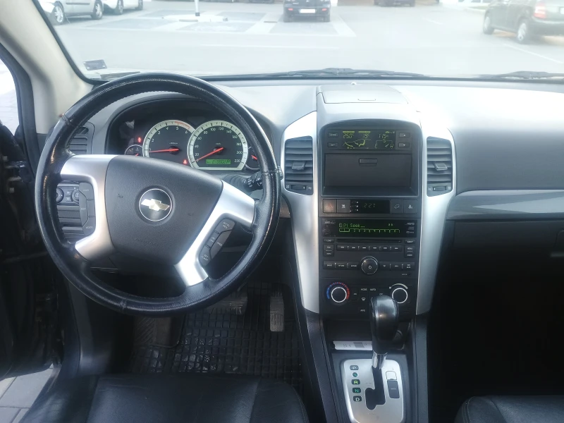 Chevrolet Captiva, снимка 7 - Автомобили и джипове - 47637218