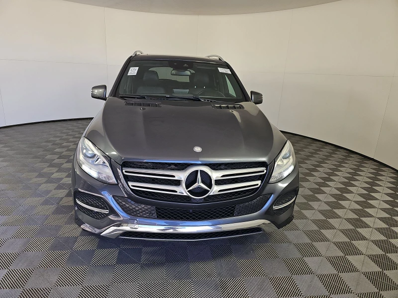 Mercedes-Benz GLE 350 4matic* Пано* подгряване* Harman Kardon* CarPlay, снимка 2 - Автомобили и джипове - 47589231