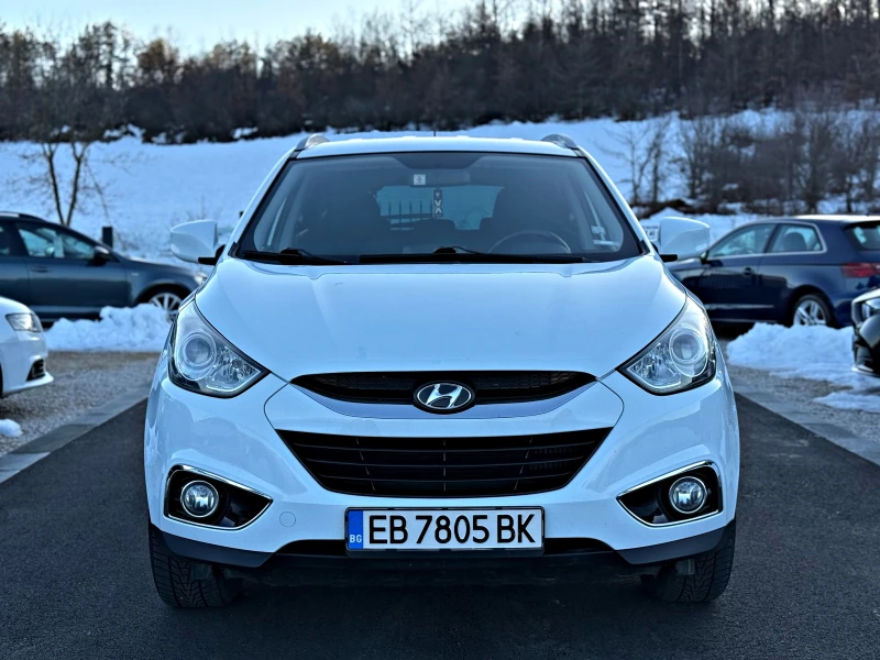 Hyundai IX35 4x4 136к.с 6 скорости ПОДГРЕВ, снимка 2 - Автомобили и джипове - 48632741