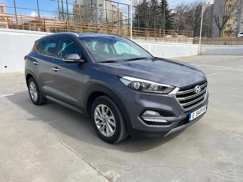 Hyundai Tucson 2.0 CRDI 4x4 Automatic , снимка 2 - Автомобили и джипове - 49567932