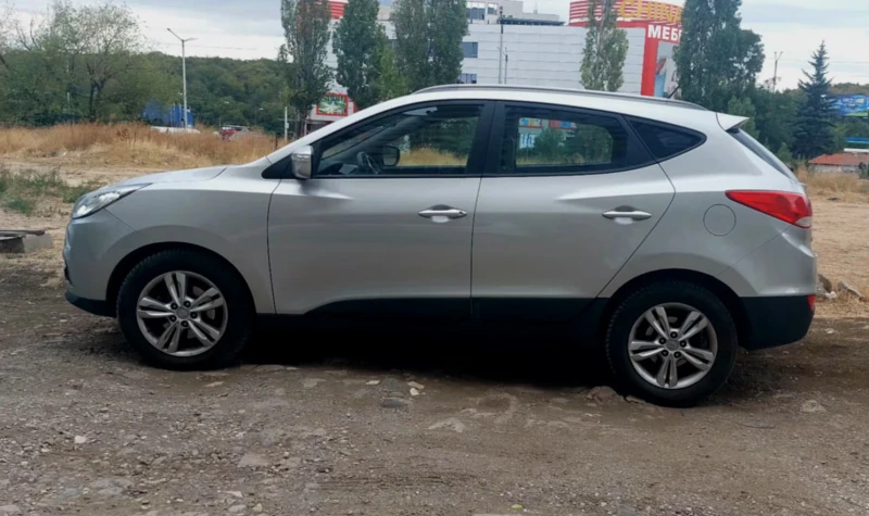 Hyundai IX35, снимка 4 - Автомобили и джипове - 53026202