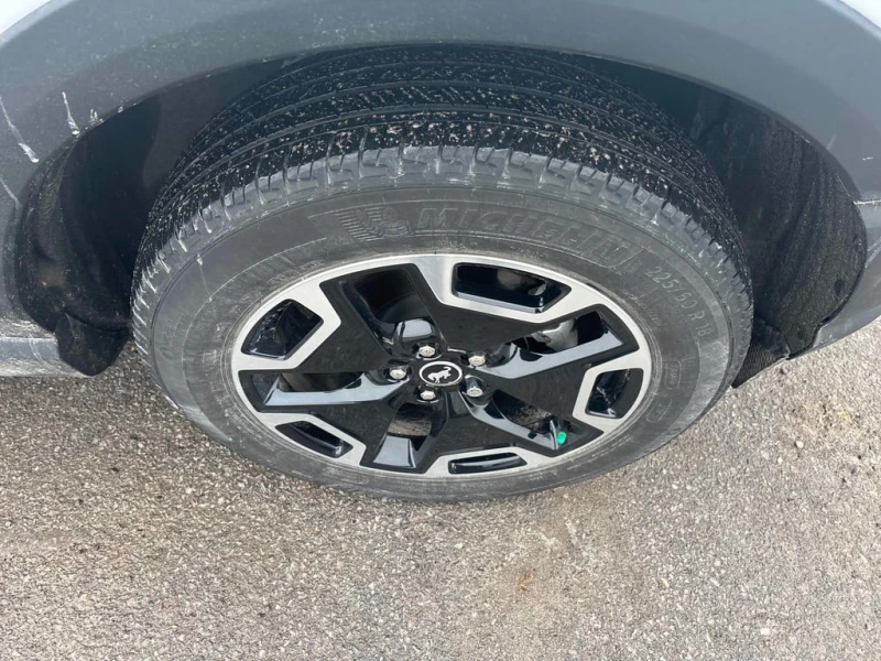 Ford Bronco * Outer Banks * CARFAX * БЕЗ ПЪРВОНАЧАЛНА ВНОСКА, снимка 7 - Автомобили и джипове - 53116627