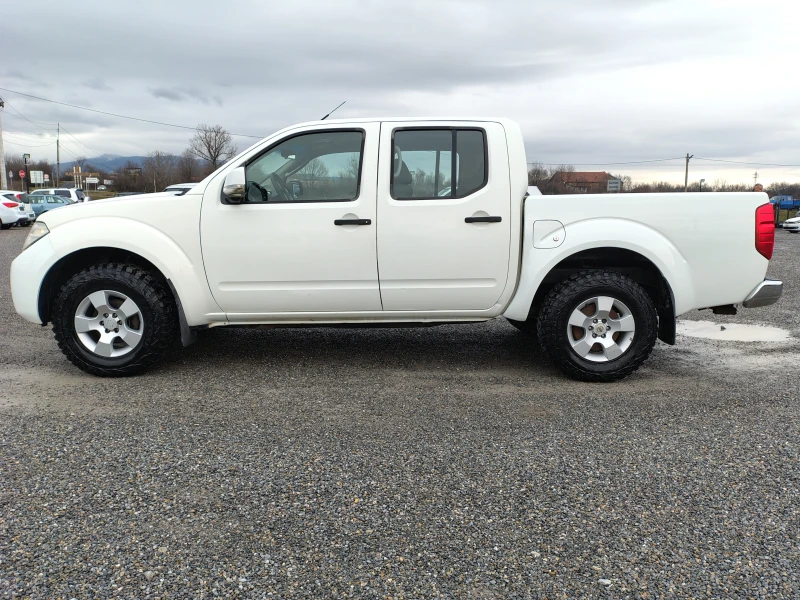 Nissan Navara 2.5 дизел, снимка 8 - Автомобили и джипове - 53291348