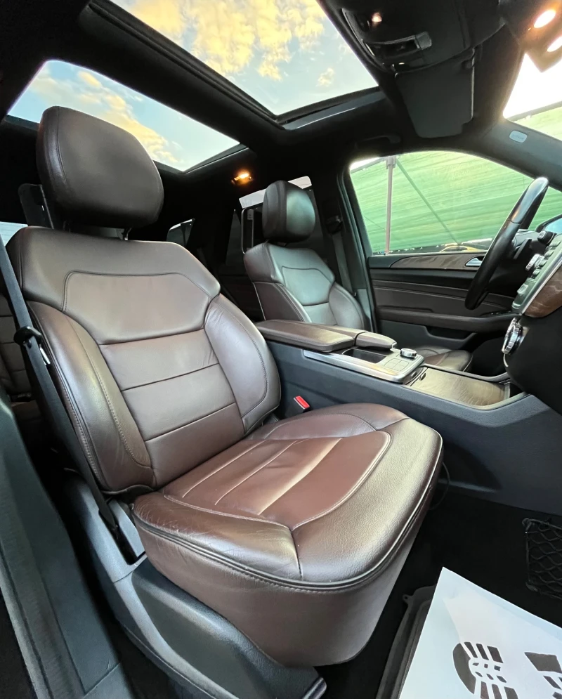 Mercedes-Benz ML 350 AMG* PANO* 360* DISTRONIC* FULL* СОБСТВЕН ЛИЗИНГ, снимка 8 - Автомобили и джипове - 53515030