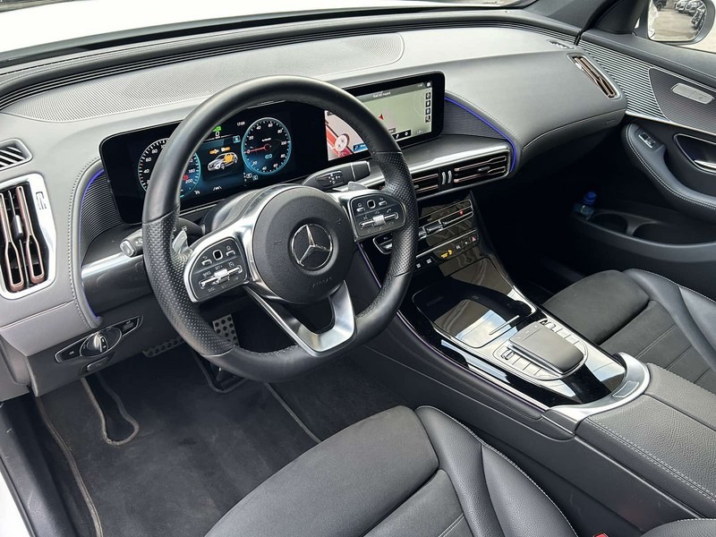 Mercedes-Benz EQC 400 4MATIC AMG/ 85 kWh, снимка 8 - Автомобили и джипове - 44310737