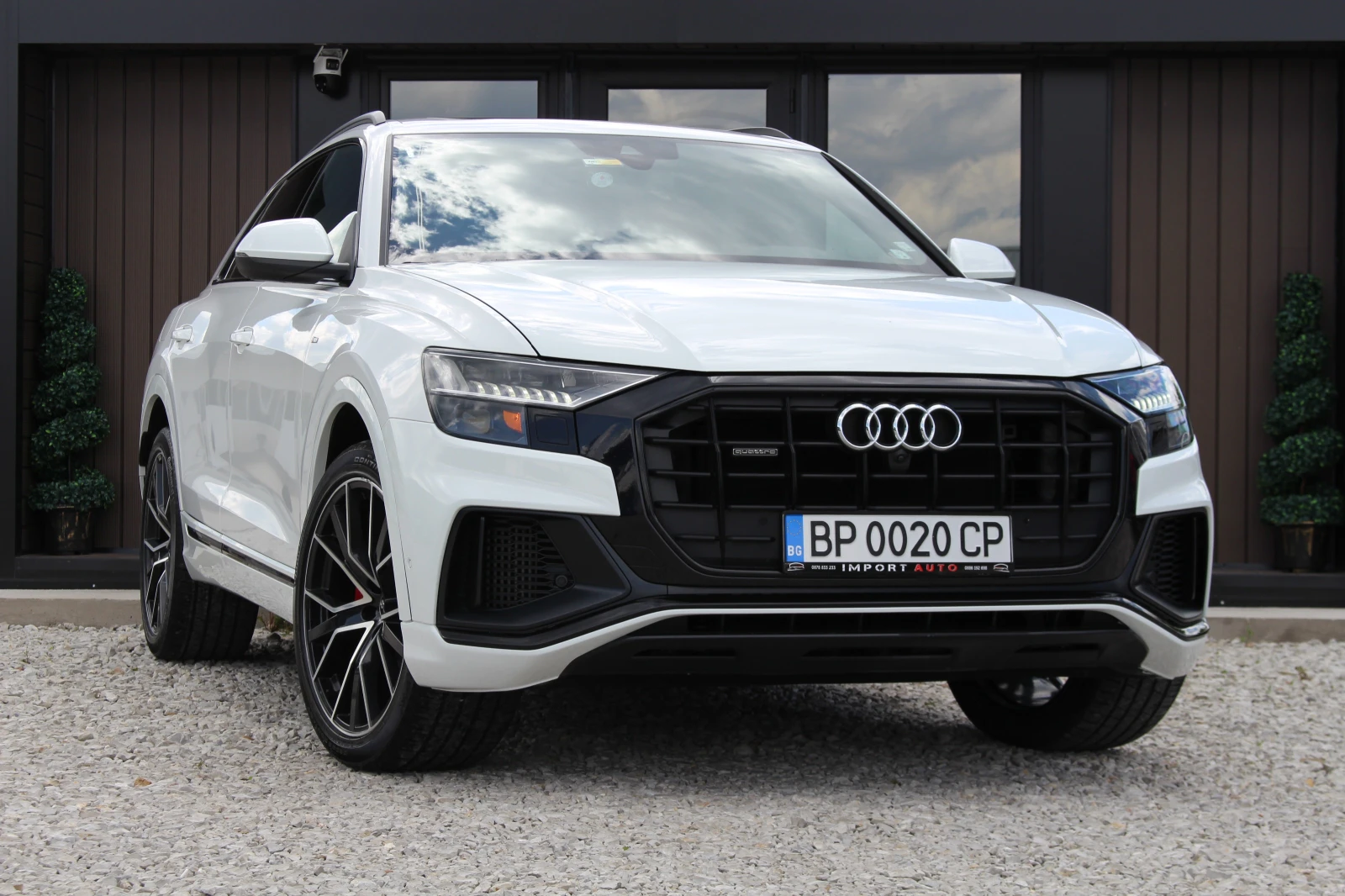 Audi Q8 3.0TFSI* S-Line* Black Optic* B&O* QUATTRO* MATRIX - изображение 3