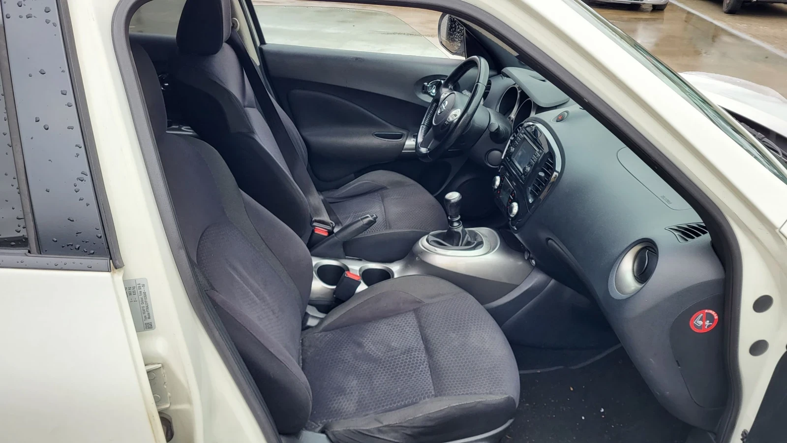 Nissan Juke 1.5DCI-110 NAVI* KEYLESS * PODGREV - изображение 9