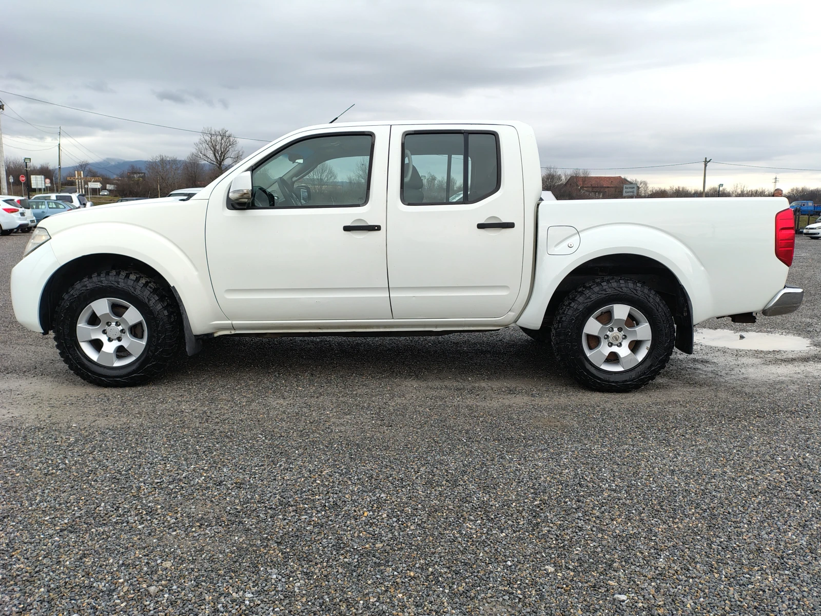 Nissan Navara 2.5 дизел - изображение 8