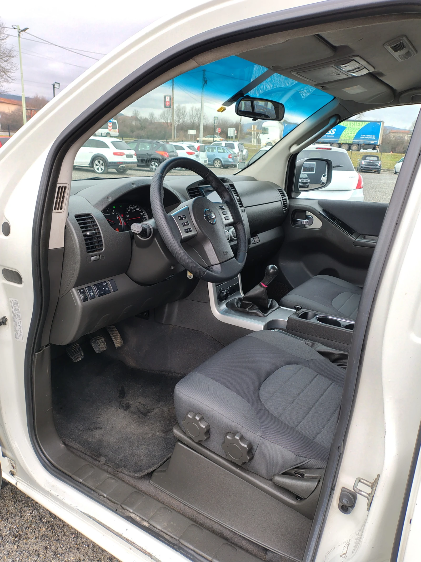 Nissan Navara 2.5 дизел - изображение 10