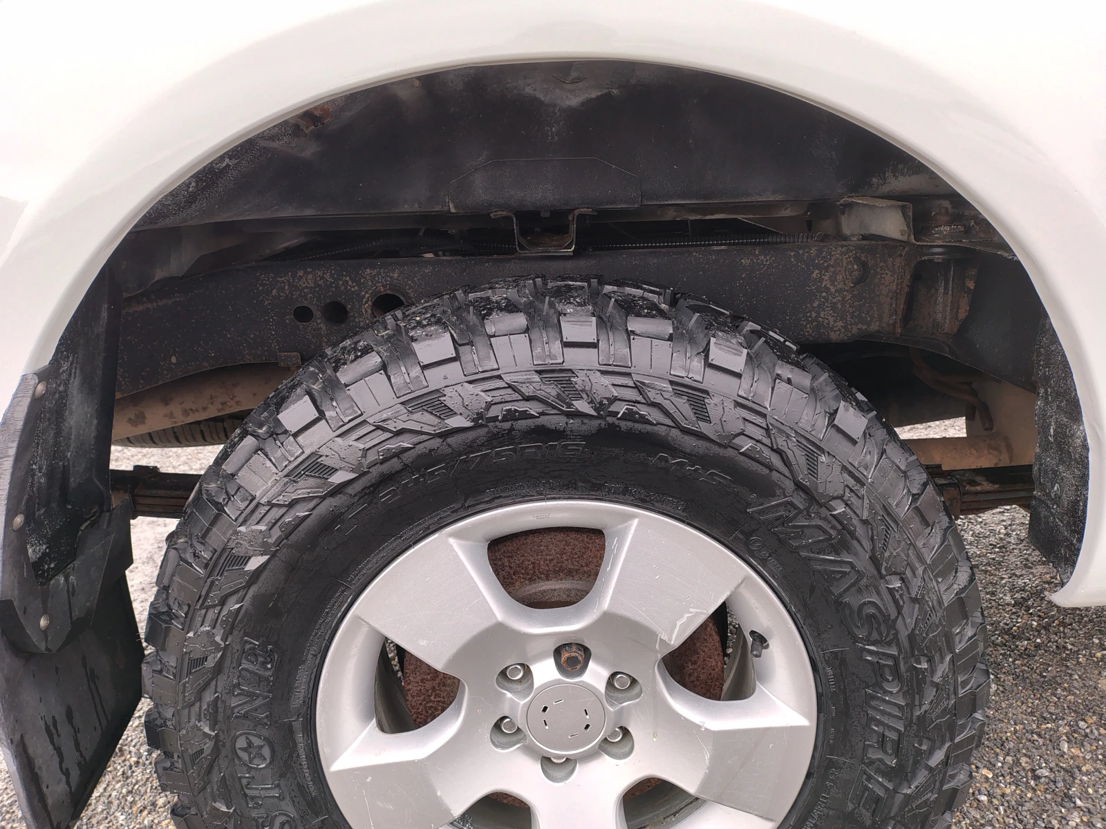 Nissan Navara 2.5 ����� | Mobile.bg � ����������� 15