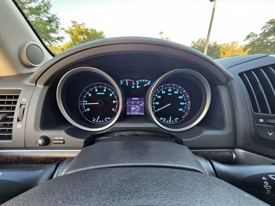 Toyota Land cruiser 5.7 V8 * AWD * Камера * Сервизна История * , снимка 5 - Автомобили и джипове - 53950617