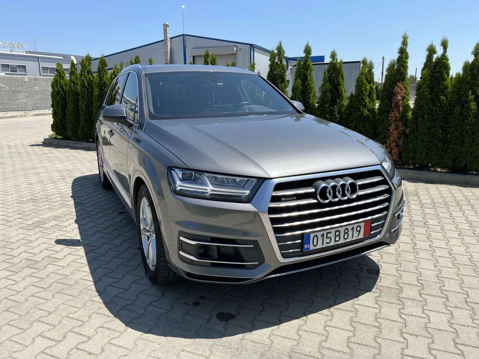 Audi Q7 S line