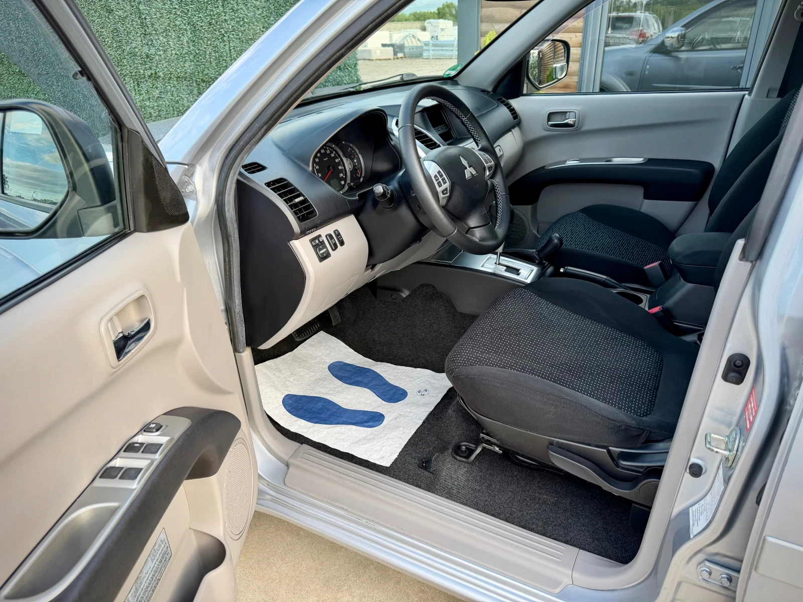 Mitsubishi L200 2.5 DI-D* FACELIFT* HARDTOP* SUPERSELECT, снимка 8 - Автомобили и джипове - 54597134