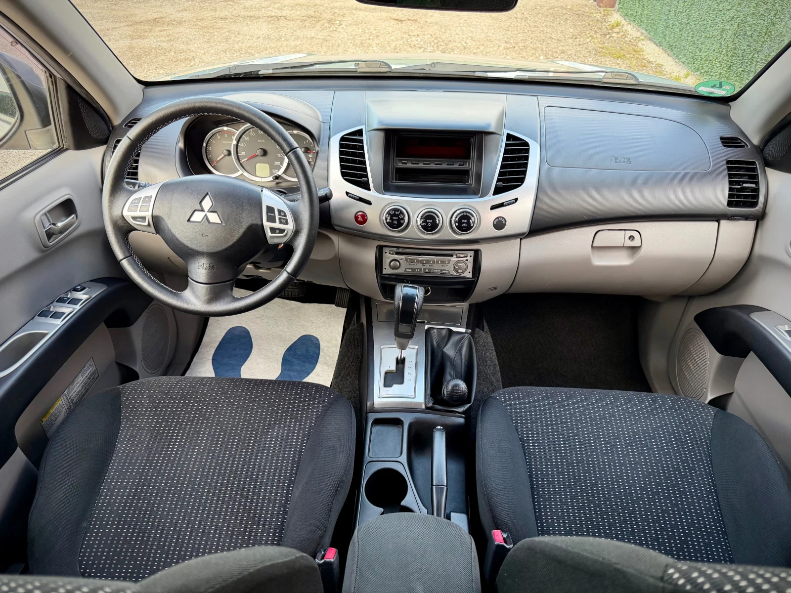 Mitsubishi L200 2.5 DI-D* FACELIFT* HARDTOP* SUPERSELECT, снимка 9 - Автомобили и джипове - 54597134