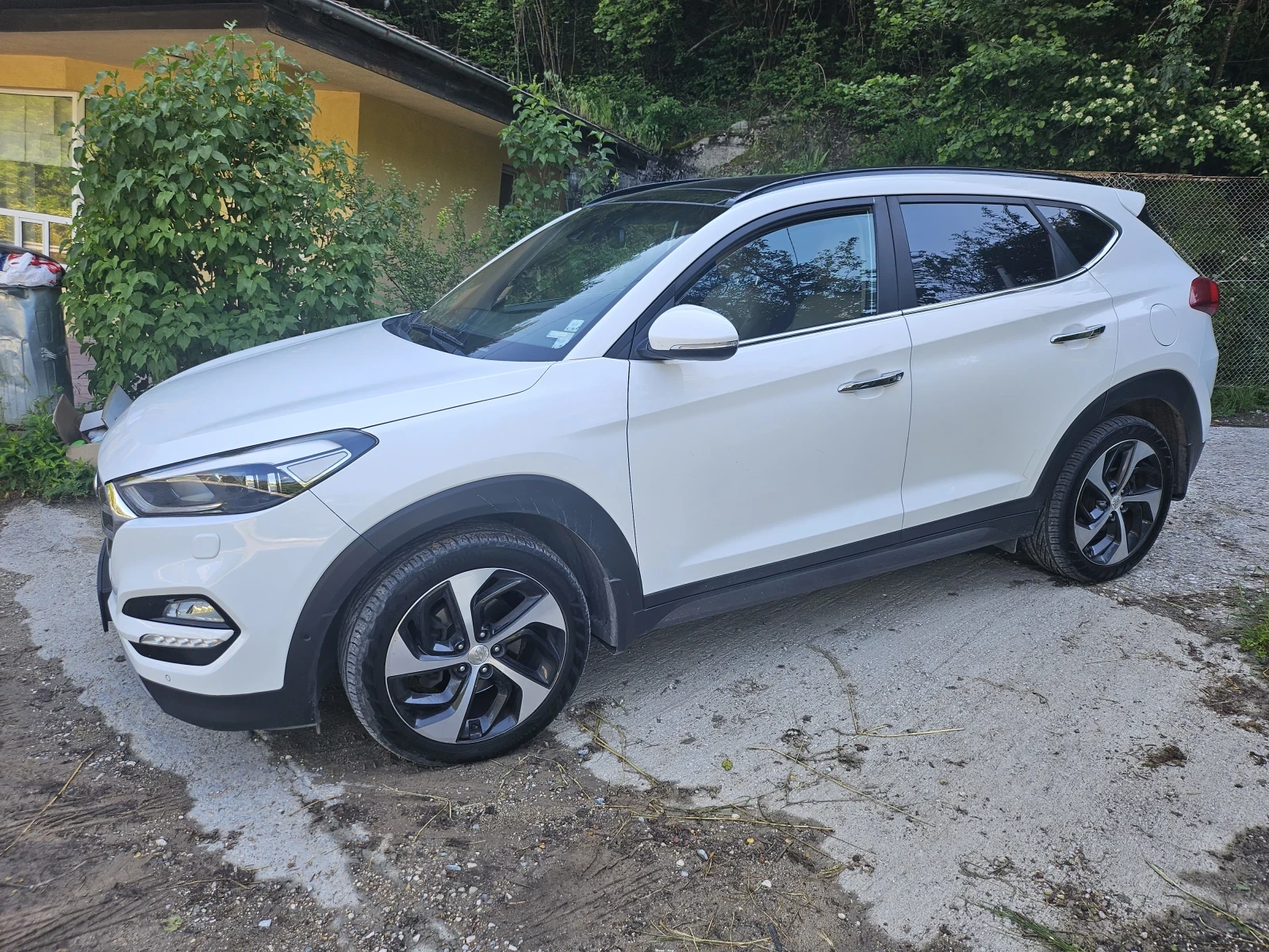 Hyundai Tucson, снимка 3 - Автомобили и джипове - 54840988